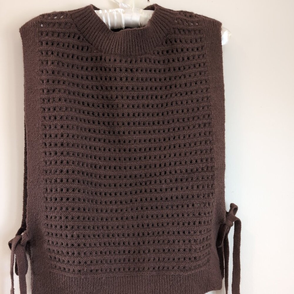 Sweater vest